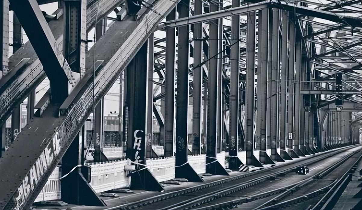 䓽Y(ji��)��(g��u)��ʹ�þ�����ϩ����Ξ����